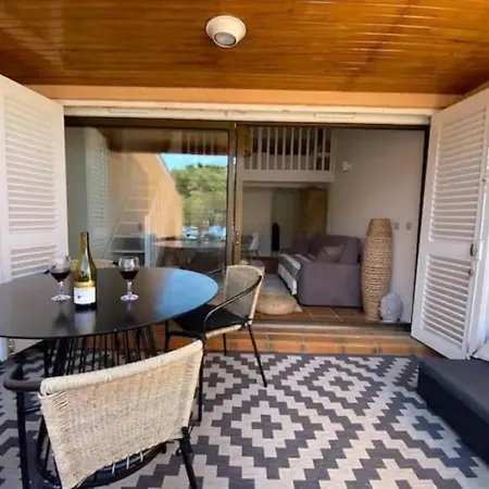 Апартаменти Magnifique Vue Mer, La Madrague.