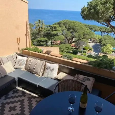 Apartment Magnifique Vue Mer, La Madrague. Sainte-Maxime
