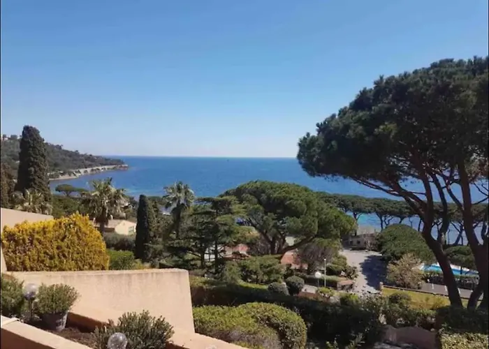 Appartement Magnifique Vue Mer, La Madrague.