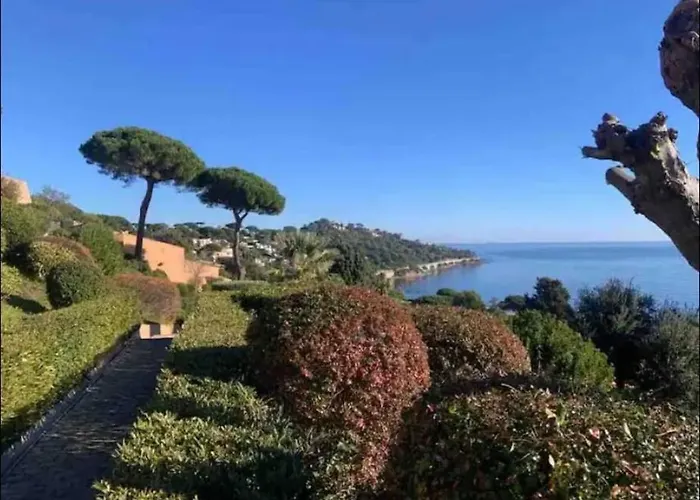Magnifique Vue Mer, La Madrague. Apartment *